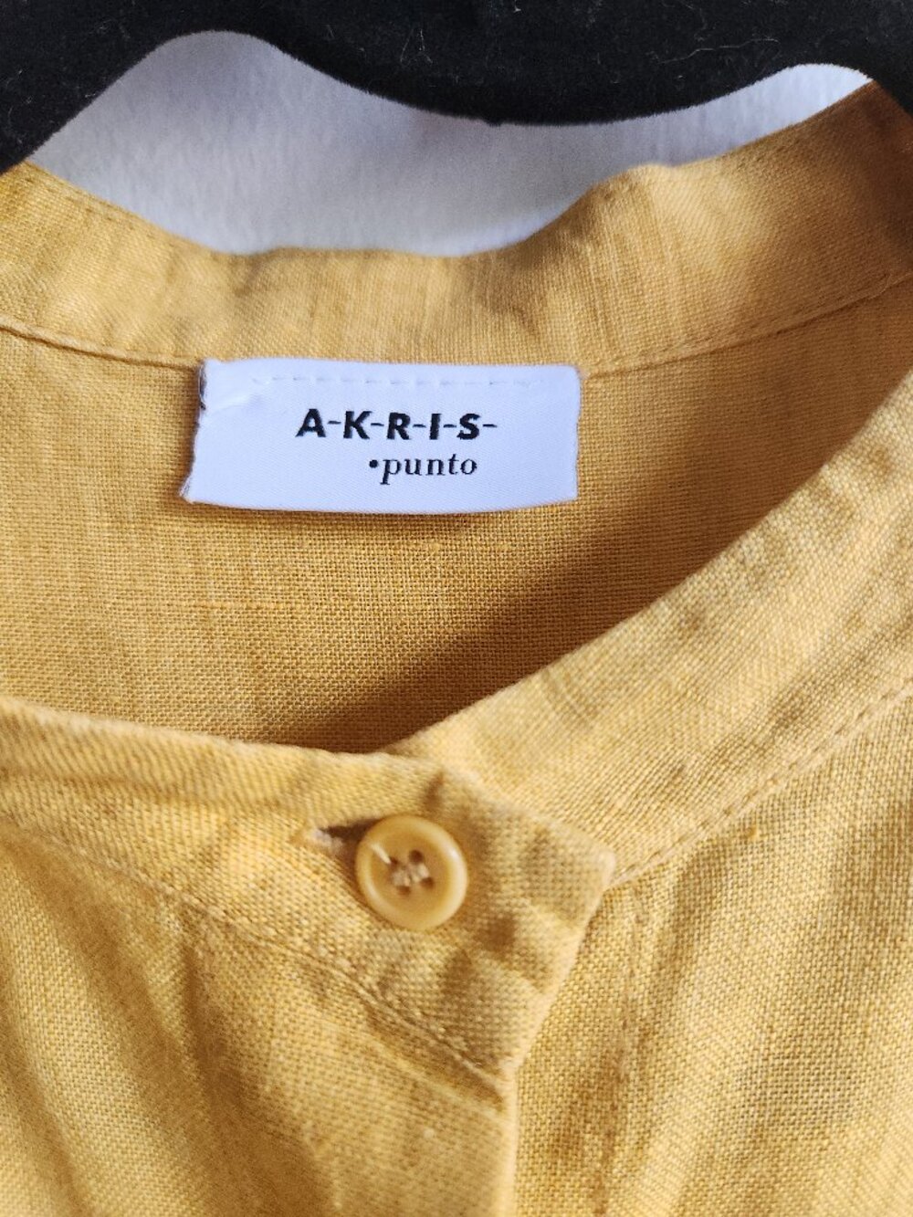 Akris Punto Yellow Linen Pintuck Sleeves Blouse - Sz 8 - Picture 2 of 9